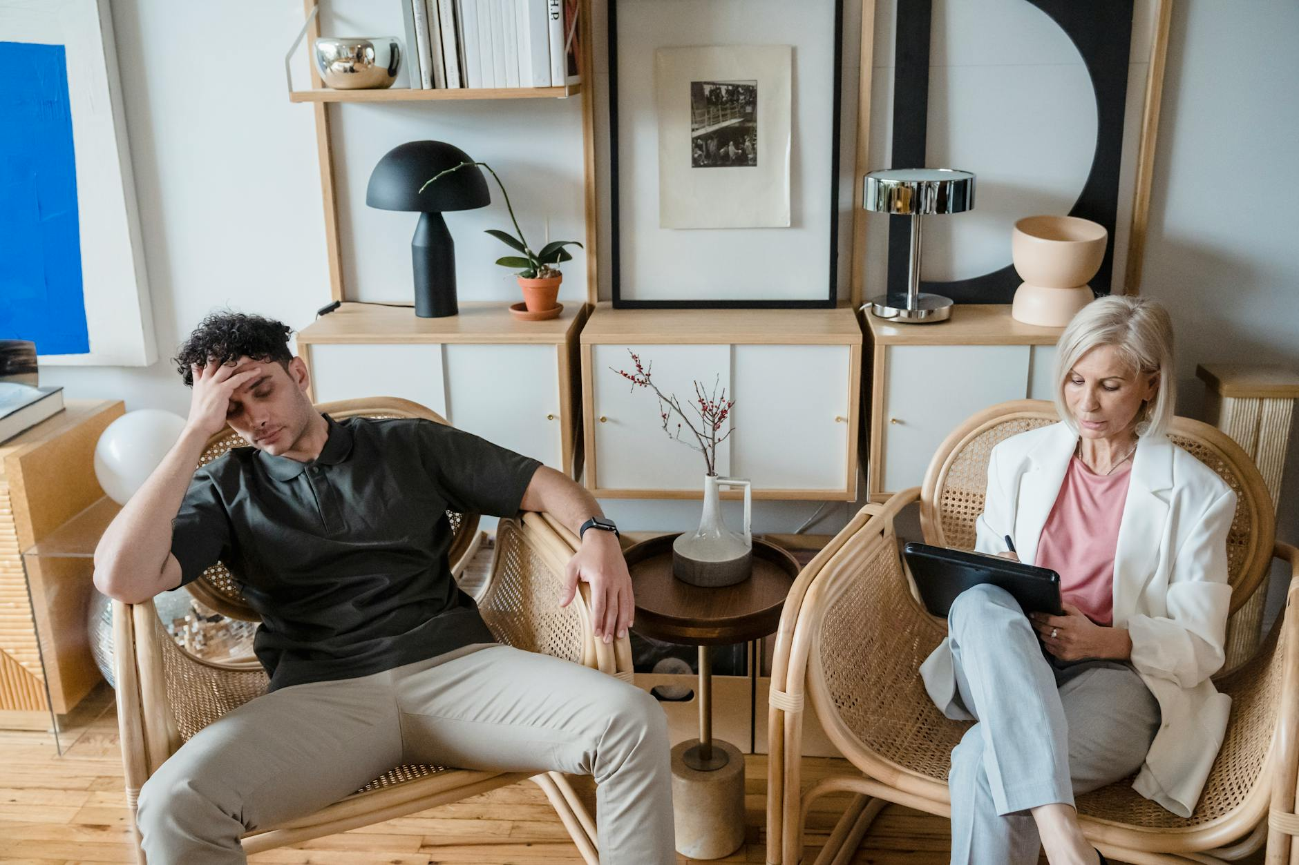 Stress Management Hacks: Your Blueprint for Calm and Resilience